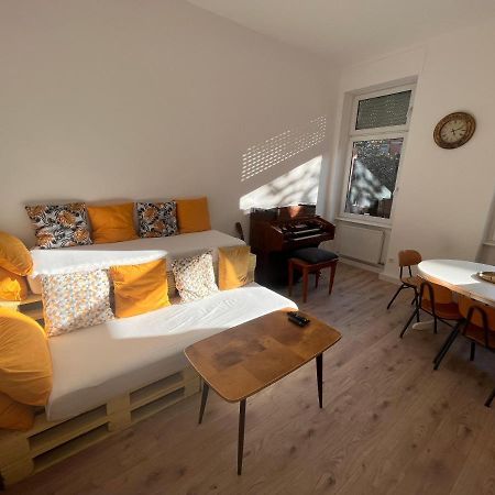 Kuenstlerisches Apartment คาร์ลสรูเฮอ ภายนอก รูปภาพ
