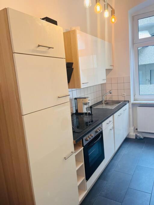 Kuenstlerisches Apartment คาร์ลสรูเฮอ ภายนอก รูปภาพ