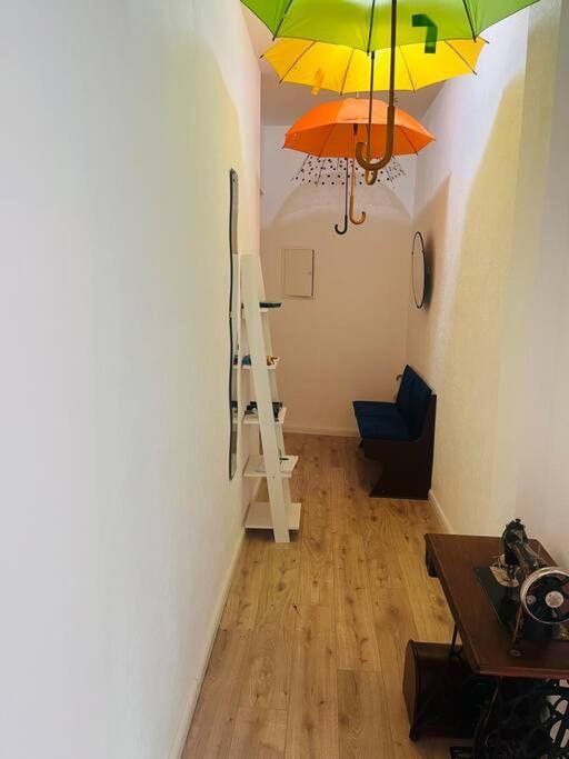 Kuenstlerisches Apartment คาร์ลสรูเฮอ ภายนอก รูปภาพ